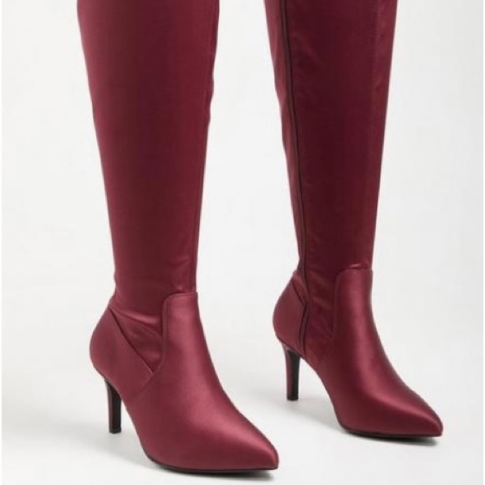 (New) Over the knee heel boots by Torrid